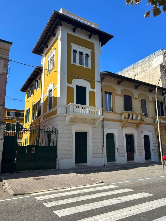 Villa Giulia Bnb Viareggio Extérieur photo