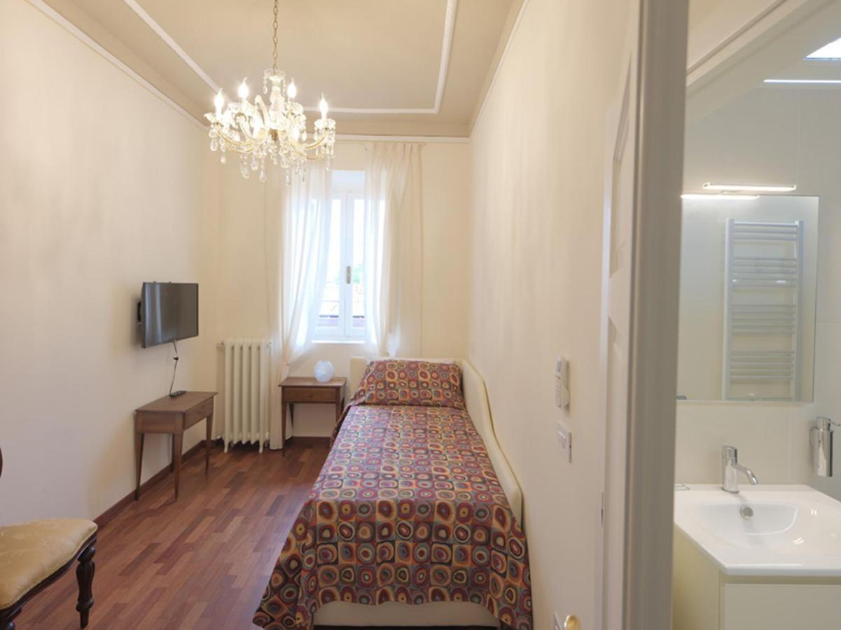 Villa Giulia Bnb Viareggio Extérieur photo